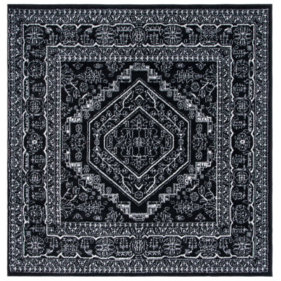 Lesbury Performance Oriental Rug