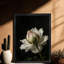 Reproduction d'art encadrée noire rétro "The unique Flower"-1581184521