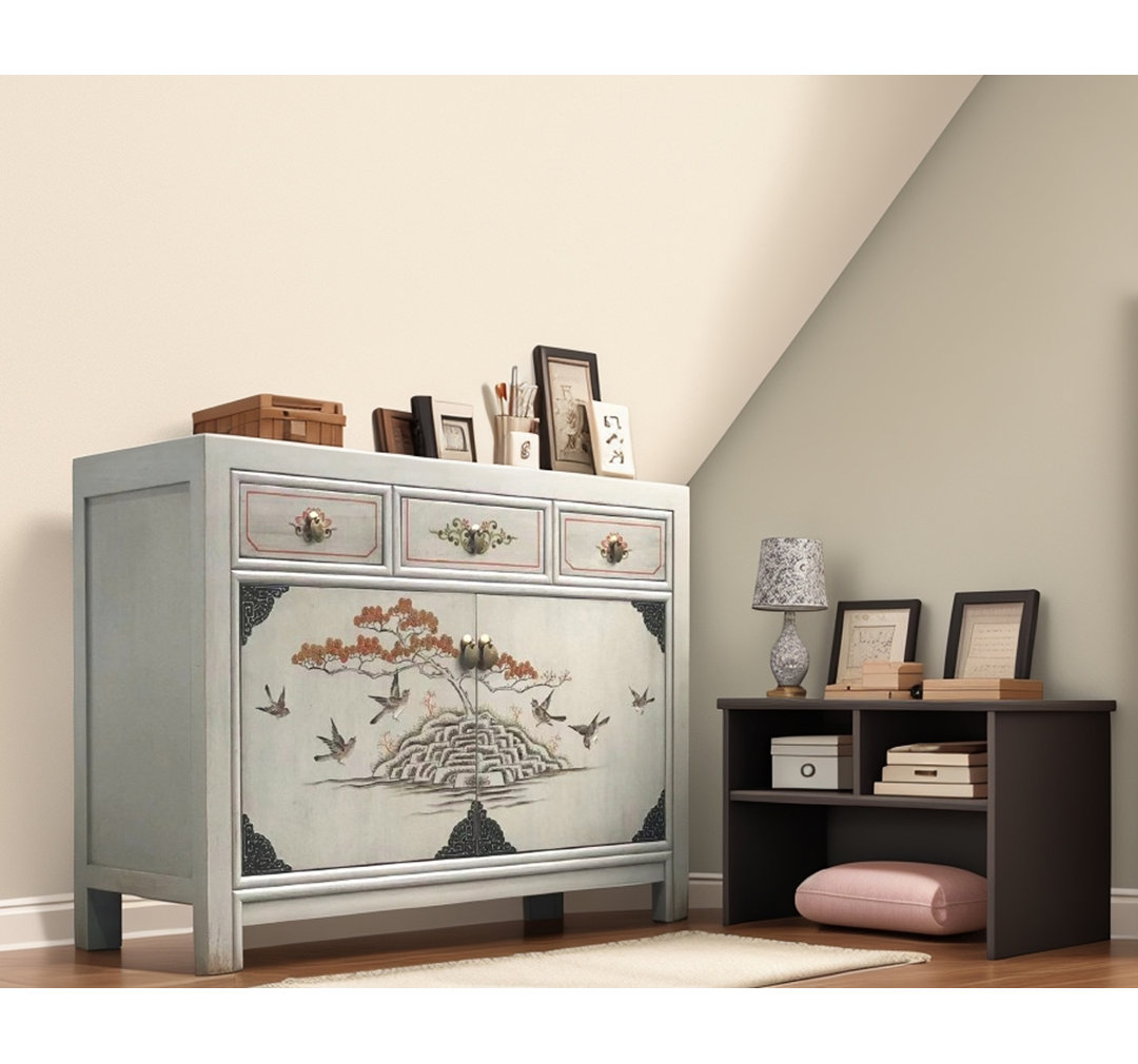 Sideboard Andrietta aus Massivholz 117 cm