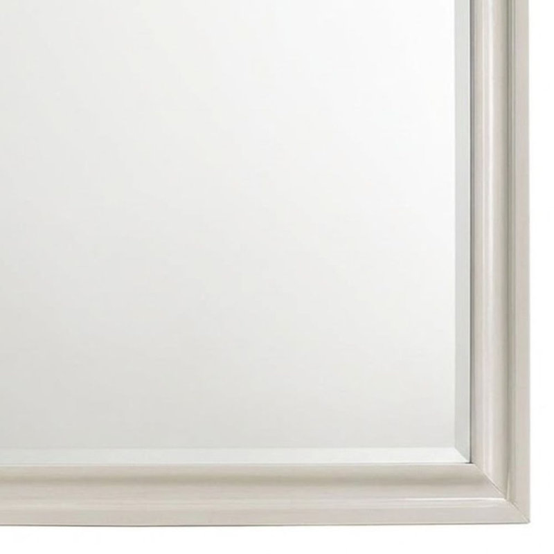 Miroir rectangulaire contemporain Frederica White, 104 cm (L) x 91 cm (H), encadré de bois