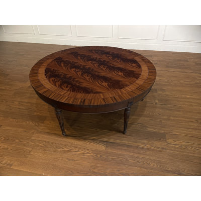Table basse à 6 pieds