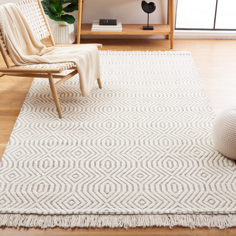 Altis Hand Woven Wool And Cotton Geometric Rug, Rectangle 5' x 8'