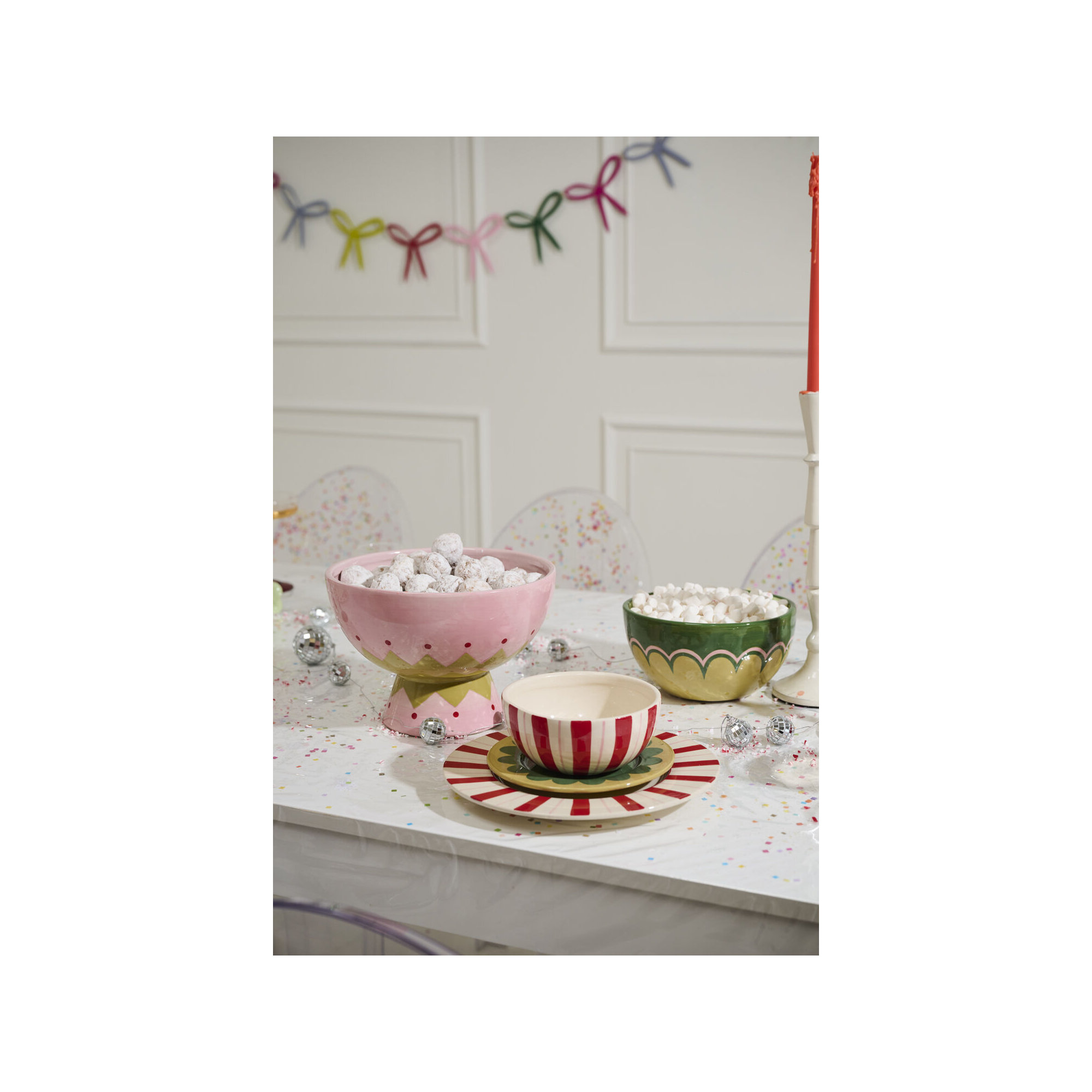 Deck the Halls Bowl 6"x 2.75"