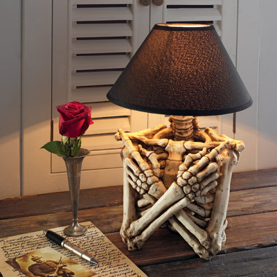 Lampe de table repos en pièces