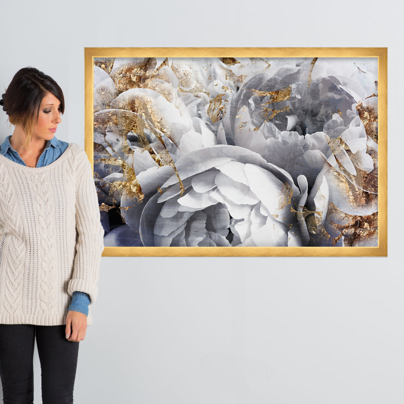 "Son jardin de pivoines", impression encadrée, 30" H x W 45" x 1,5" D, Or