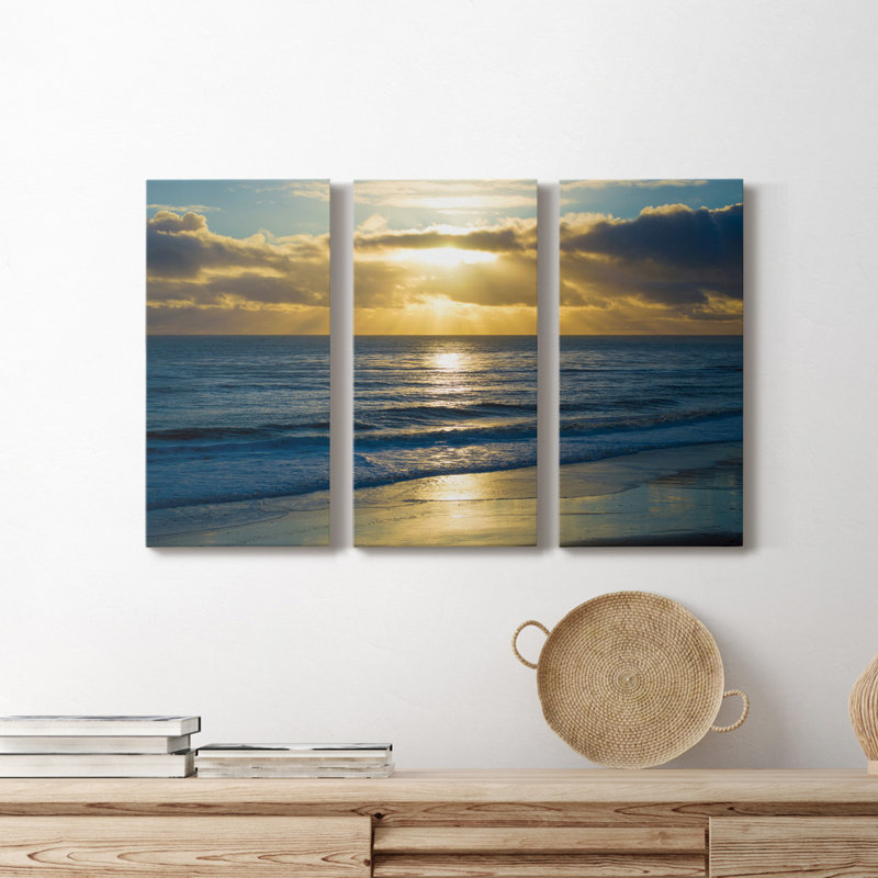 Beach Sunset Surfers - 3 pièces sur toile tendue, H 12 po x l 24 po x P 1 po