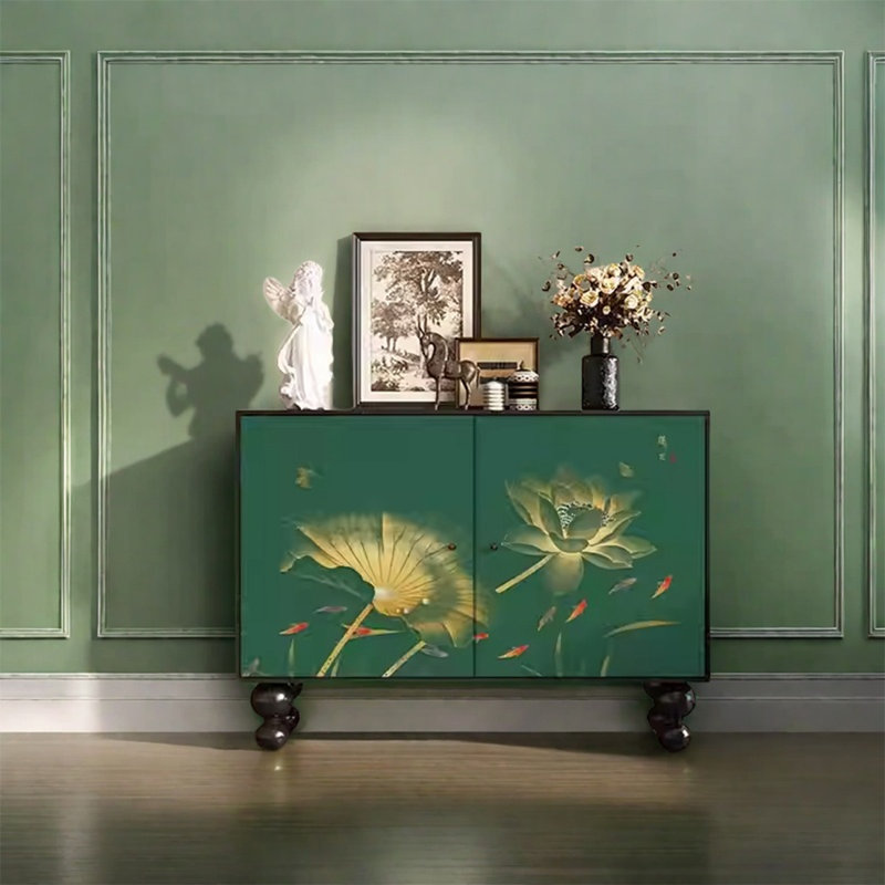 Armoire en bois de noyer