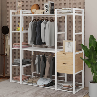 Armoire ouverte avec rails suspendus, tablettes, tiroirs