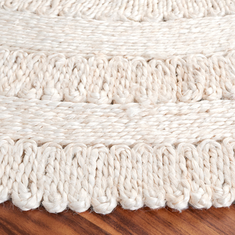 Cleighton Natural Fiber Handwoven Jute Solid Color Rug, Round 5'