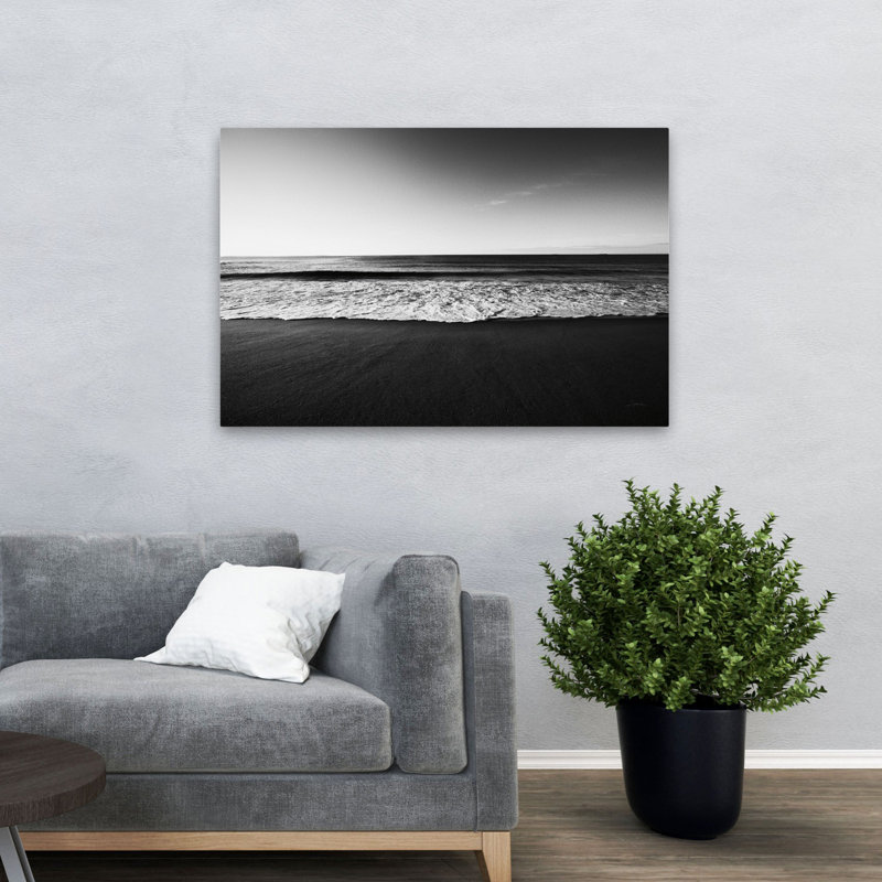 Bord de l'écume de mer contemporain noir noir et blanc plage blanche, H 48 po x l 32 po