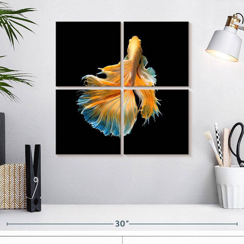 Brampt Yellow Fighter Fish Grandiose, 18" H x 18" W
