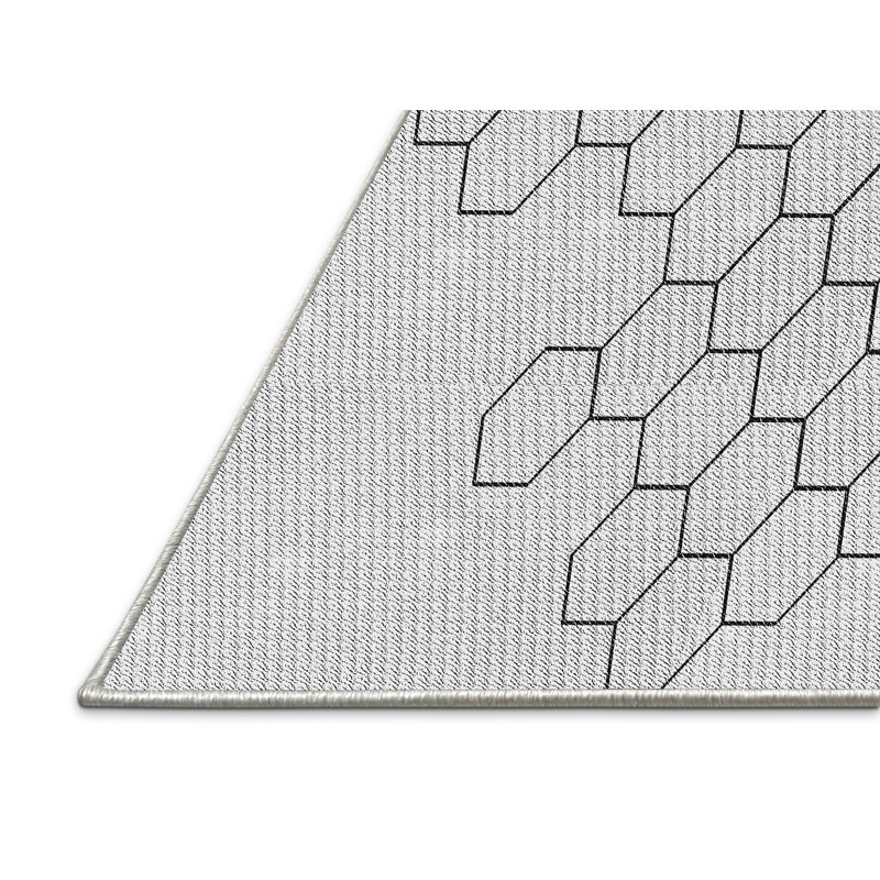 Boxborough Geometric Indoor Rug, Rectangle 5' x 7'