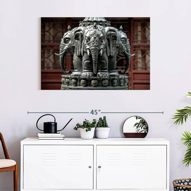 Statue éléphant de Nicci, H 8 po x l 12 po