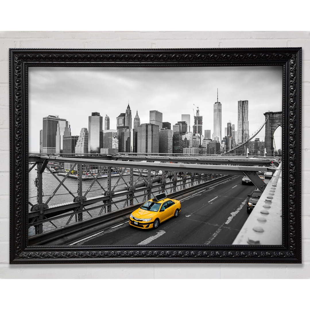 Gerahmtes Wandbild Yellow Cab auf Brooklyn Bridge