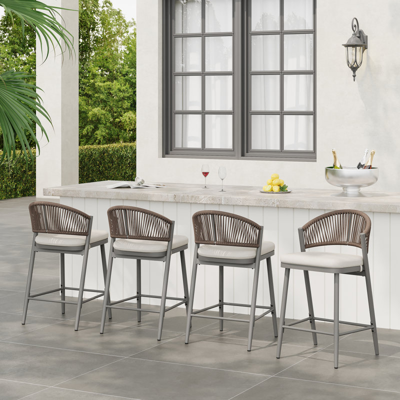 Tabouret de patio Eisen, Coussin beige / structure en fer gris mat, 4, Tabouret de bar (siège d'une hauteur de 30,25 po)