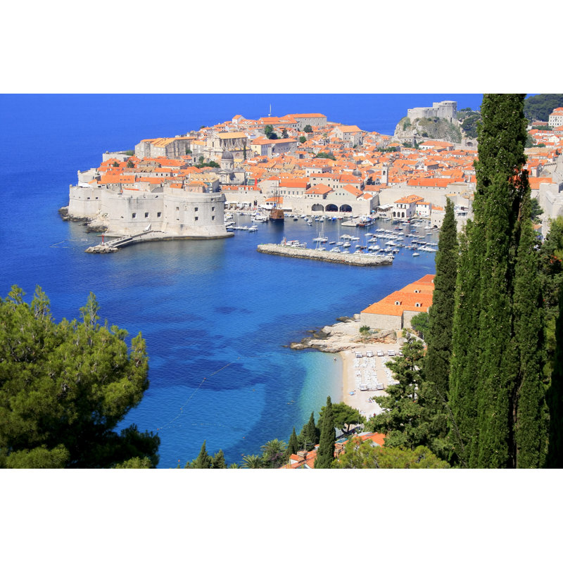 Croatia by Agustavop, 32" H x 48" W