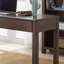 Bureau rétro-chic-128525300