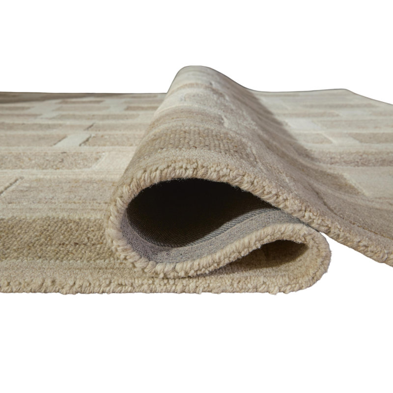 Tapis à motif rayé moyen en laine blanche et brune Lisa 5 x 7