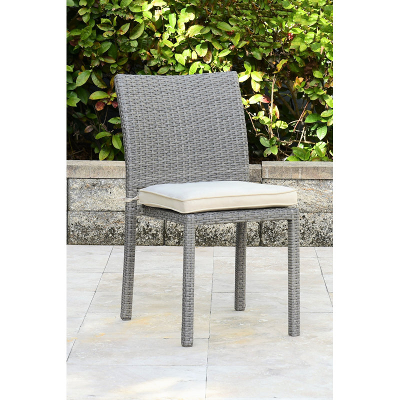 Chaise d'appoint de patio en osier Alyisa, Blanc performance, Gris