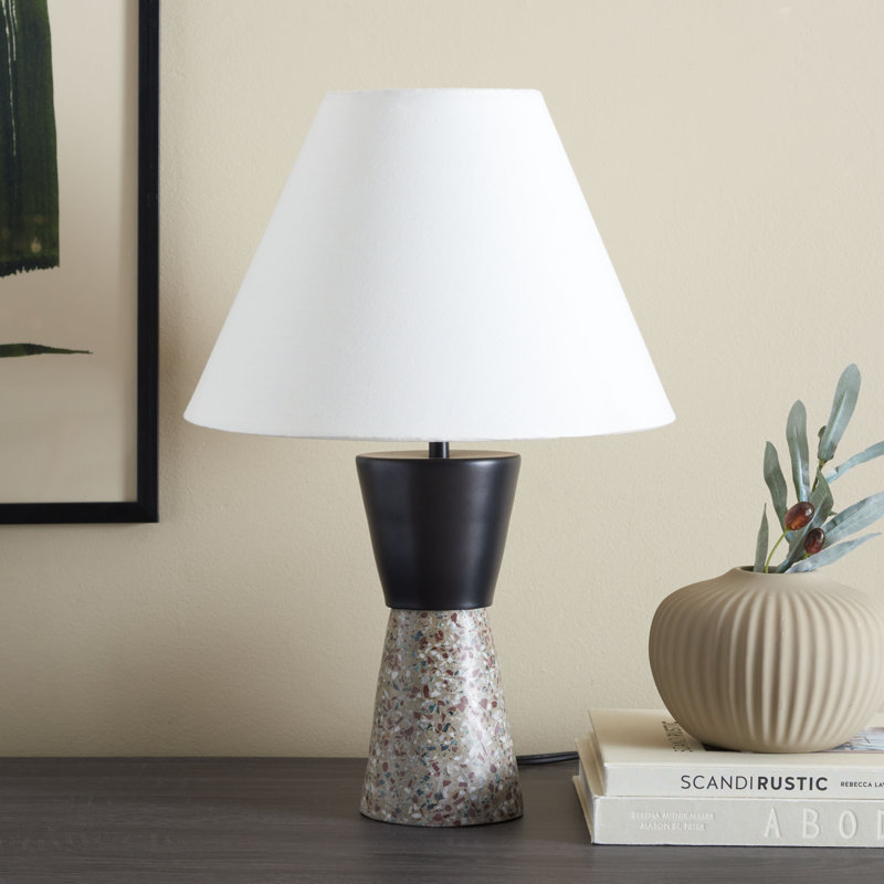 Lehti Table Lamp