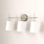 Éclairage pour meuble-lavabo à 3 lumières en métal givré avec abat-jour en verre givré Erlandson-353800880-353800882