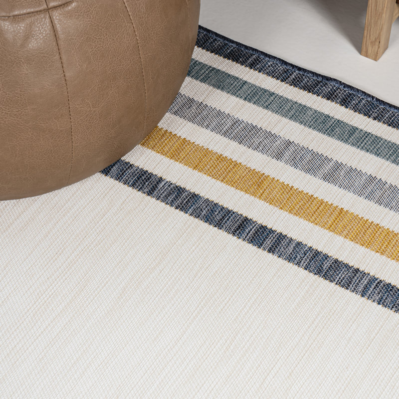 Vandervliet Classic Coastal Mitred Stripe Reversible Machine-Washable Cream/Navy Indoor/Outdoor Rug, Rectangle 7'9" x 10'