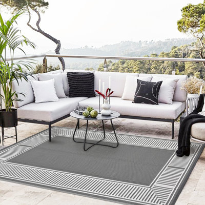 Tapis de paille géométriques imperméables réversibles en plastique pour véranda