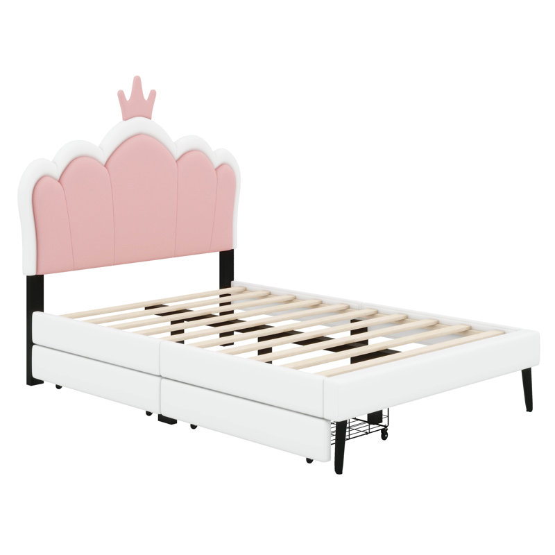 Lit de princesse simple avec détails rembourrés et tête de lit en forme de couronne