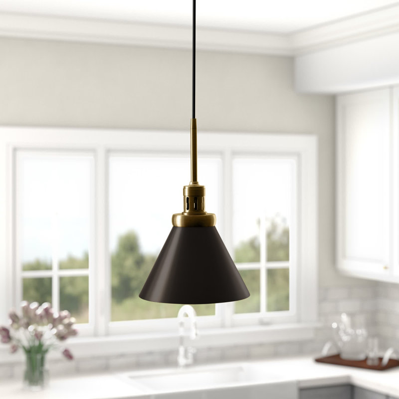 Luminaire suspendu conique à 1 lumière Zeno, Acier noirci / laiton