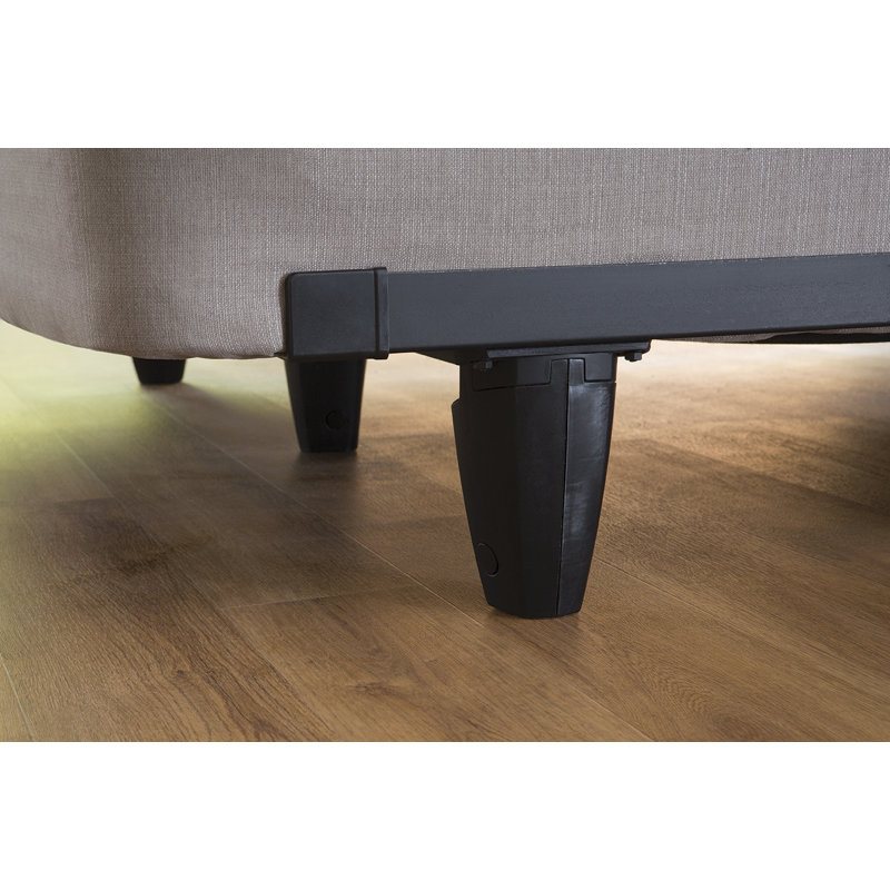 Cadre de lit Knickerbocker enGauge hybride en acier robuste avec pieds coniques en composite, format California King