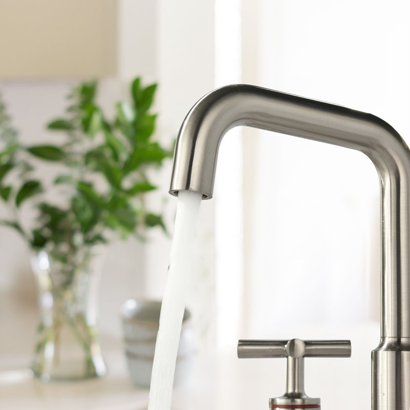 Centerset 2-handle Bathroom Faucet, Brushed