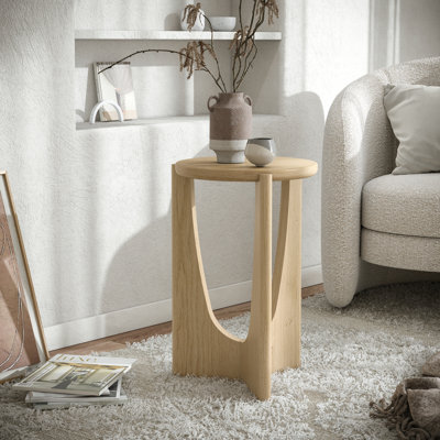 Blagorodna End Table