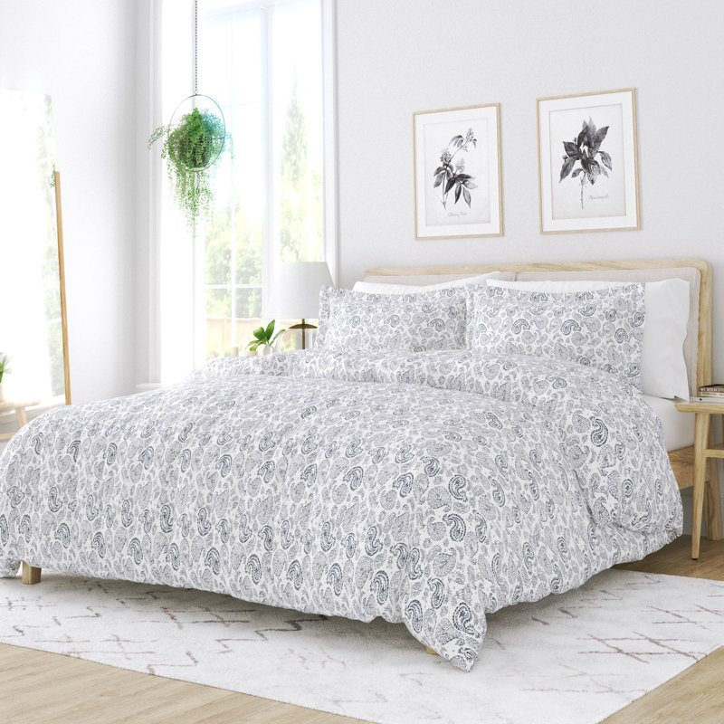 Becky Cameron™ Modern & Contemporary Paisley Duvet Cover, King/Cal. King Duvet Cover + 2 Standard Shams, Navy