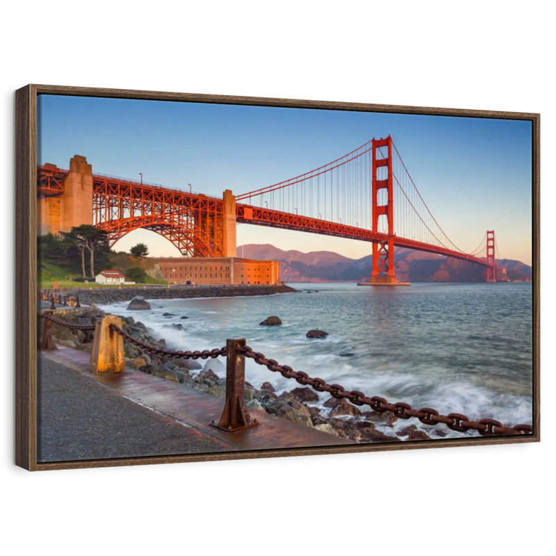 Golden Gate Bridge Waters, Cadre flottant noyer, 43 po x 29 po