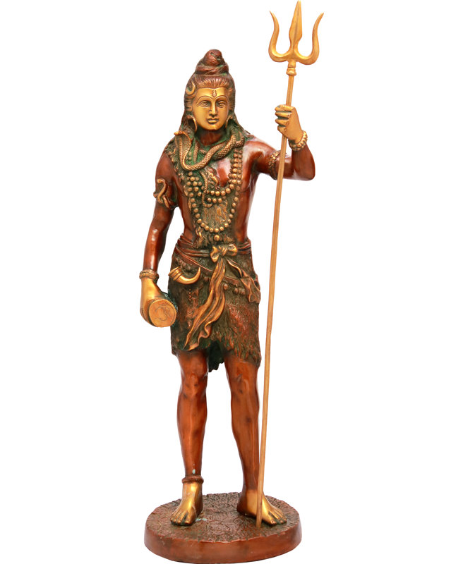 Shiva debout, brandissant son trident