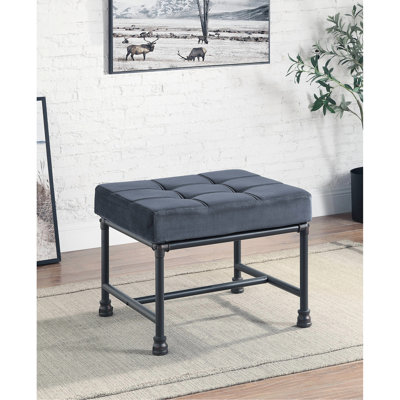Velours gris : Structure en métal, mousse densité D20, hauteur 47,6 cm (avec oreiller)