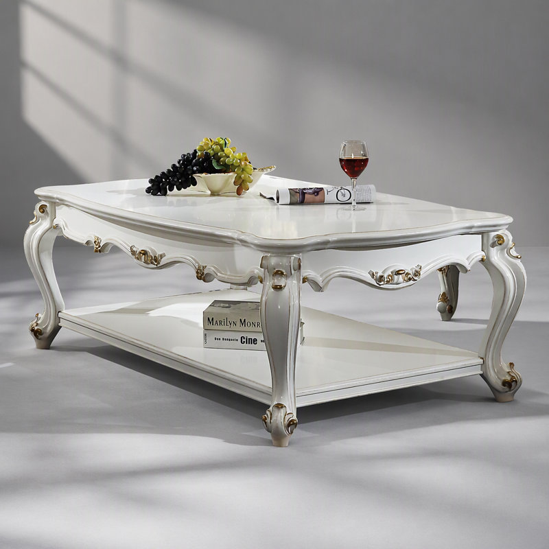 Table basse Antique Pearl avec tablette inférieure et pieds Queen Anne