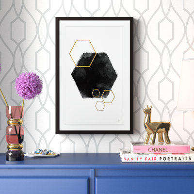 «Black Hole Hexagon» par Eyre Tarney