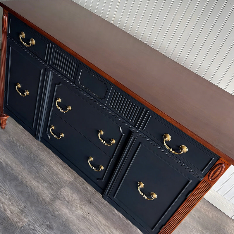 Buffet américain de style minimaliste rétro
