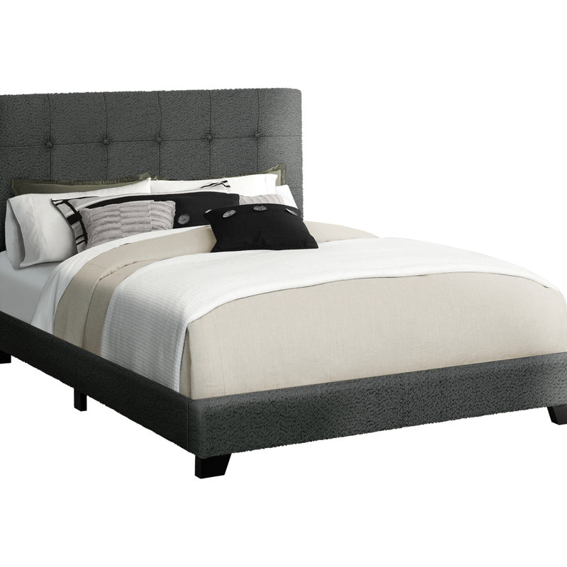 Structure de lit tapissier grand avec cadre gris foncé, décor de chambre à coucher transitionnel, bois massif et tête de lit à boutons, structure à profil bas, taille, style, rembourrage confortable