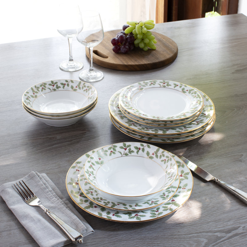 White Porcelain Soup Bowl Set with Gold Trim, Service for 4
