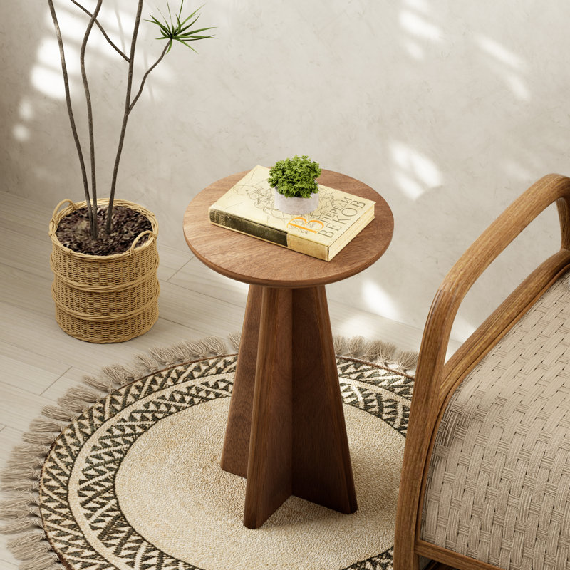 Table de bout ronde Farmhouse avec piédestal sculptural, Brun