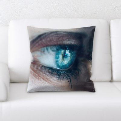 Close Up Square Pillow Cover & Insert
