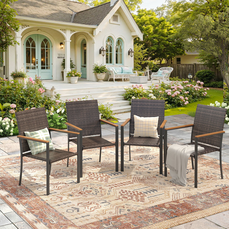 Chaises de patio en osier