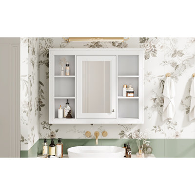 Armoire de rangement murale avec miroir et tablettes ouvertes