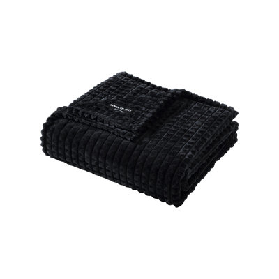 Jeté Kenneth Cole