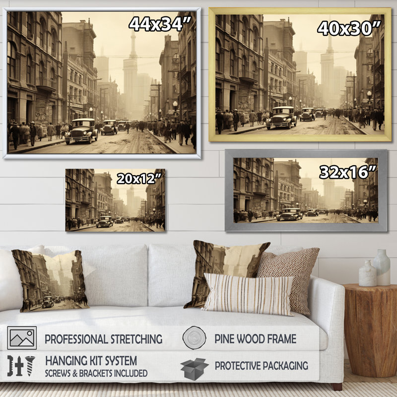 Toronto City A Nostalgic In A Vintage I - Cityscapes Canvas Prints, H 34 po x l 44 po x P 1,5 po, Cadre flottant doré