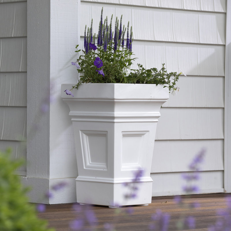 Step 2 Atherton Self-Watering Planter Box, White, 2