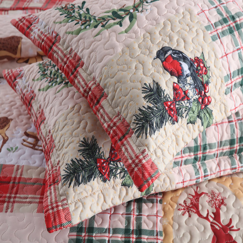 Queen Red Microfiber Christmas Quilt Set with Pillow Shams