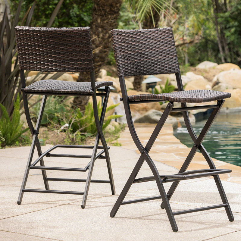 2 chaises de bar d'extérieur pliables et 2 chaises de style contemporain